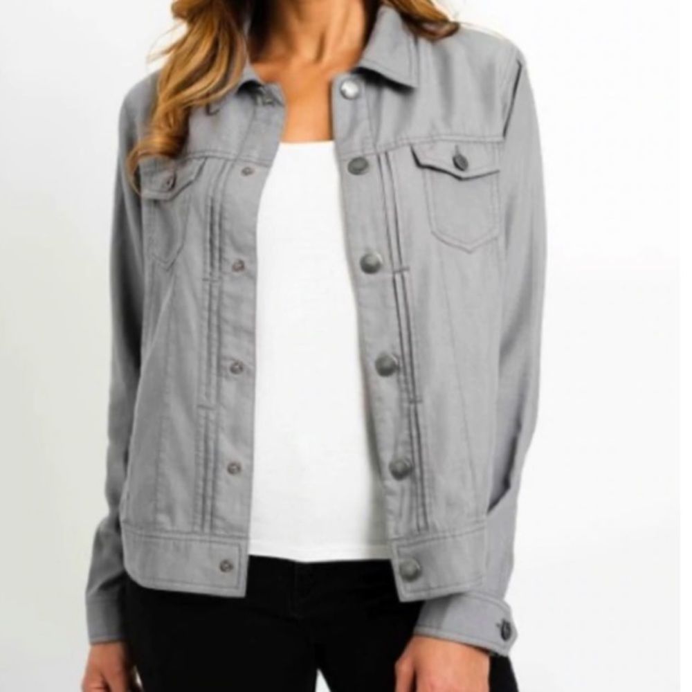 COPY - Tahari Charcoal Gray Pin Tuck Lightweight Jacket